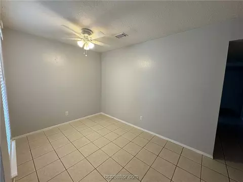 3920 Olive St, Bryan, TX 77801 photo 6