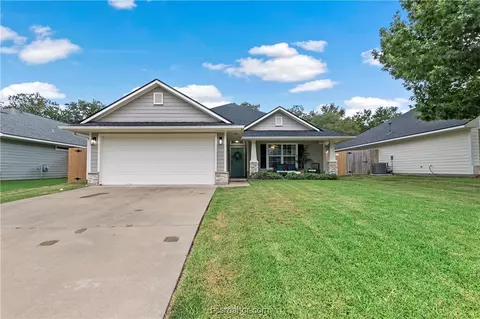 2807 Muirwood Ct, Bryan, TX 77807