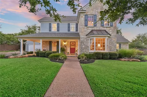 2920 Camille Dr, College Station, TX 77845