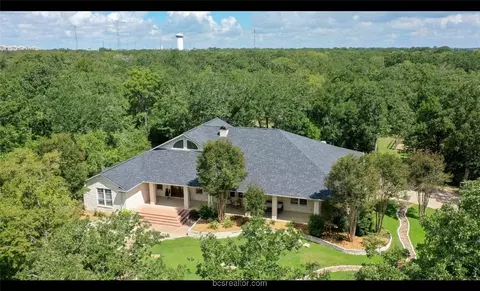 4573 Sandpiper Cv, College Station, TX 77845
