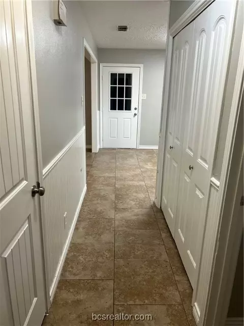 1612 Luza St, Bryan, TX 77802 photo 8