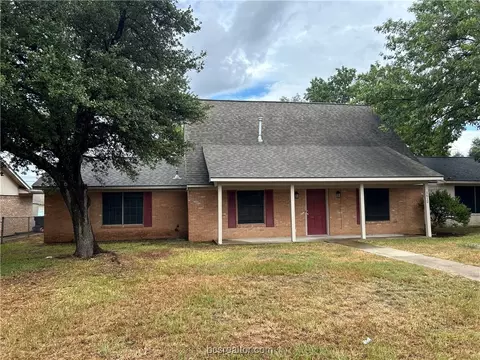 1612 Luza St, Bryan, TX 77802