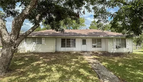506 W Alligator St, Caldwell, TX 77836