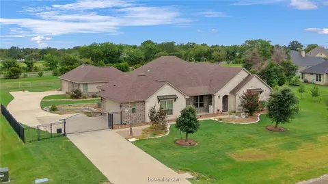 10798 Lonesome Dove Trl, Bryan, TX 77808