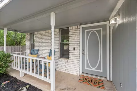 1114 Paintbrush, College Station, TX 77845