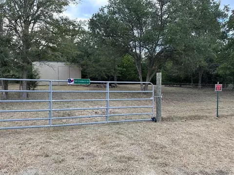 545 Cranberry Rd, Somerville, TX 77879