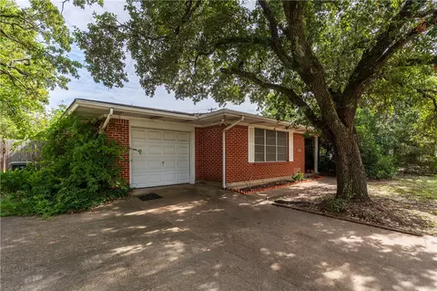 607 Ethel Blvd, Bryan, TX 77802