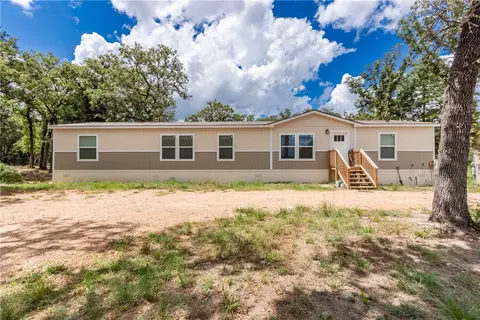 907 Fir Dr, Caldwell, TX 77836