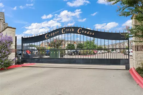 301 SW Parkway 309, College Station, TX 77840