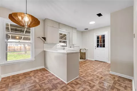906 Enfield St, Bryan, TX 77802 photo 23