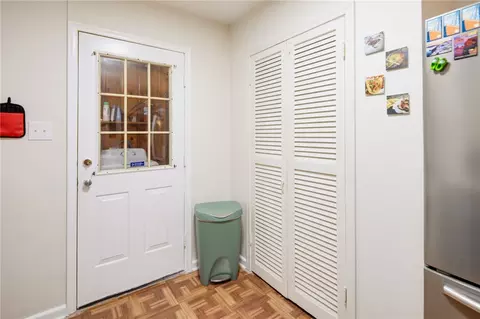 906 Enfield St, Bryan, TX 77802 photo 8