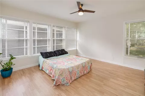 906 Enfield St, Bryan, TX 77802 photo 17