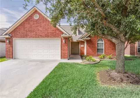 3315 Broadmoor Dr, Bryan, TX 77802