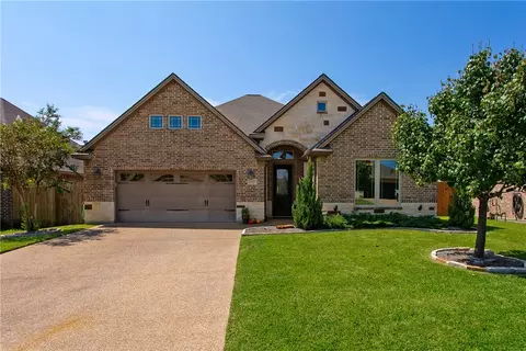 15612 Shady Brook Ln, College Station, TX 77845