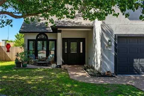 3210 Neuburg Ct, College Station, TX 77845