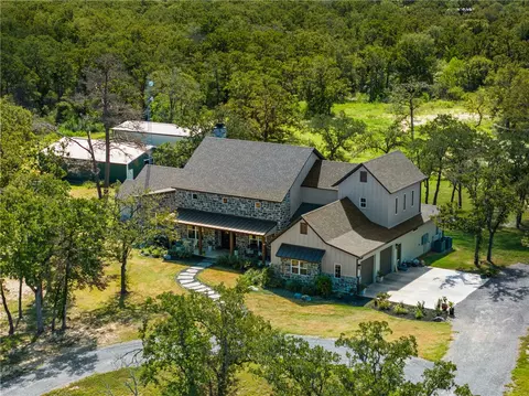 1722 Ball Cir, College Station, TX 77845