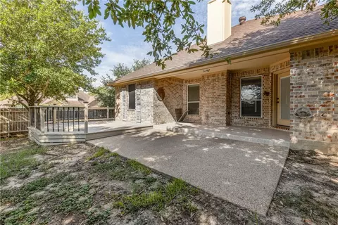 Exterior - 2701 Hickory Ct, Bryan, TX 77802 photo 2 of 3