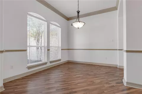 Living - 2701 Hickory Ct, Bryan, TX 77802 photo 2 of 5