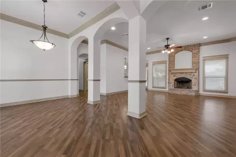 Living - 2701 Hickory Ct, Bryan, TX 77802 photo 1 of 5