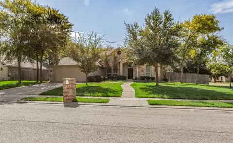 2701 Hickory Ct, Bryan, TX 77802