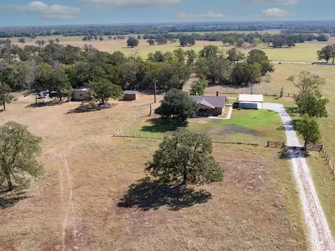 25172 N Hwy 90, Bedias, TX 77831