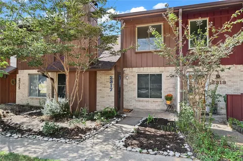 2317 De Lee St, Bryan, TX 77802