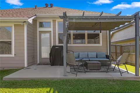 Exterior - 2013 Dumfries Dr, Bryan, TX 77807 photo 7 of 7