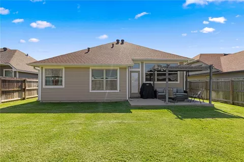Exterior - 2013 Dumfries Dr, Bryan, TX 77807 photo 5 of 7