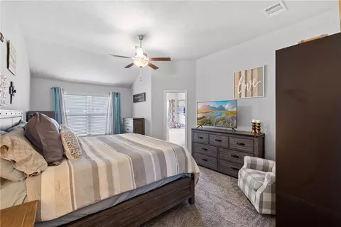 Bedroom - 2013 Dumfries Dr, Bryan, TX 77807 photo 3 of 4