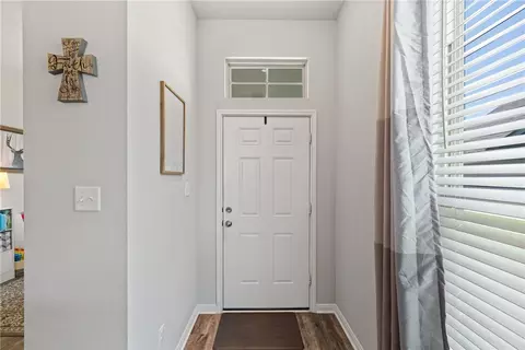 Entry Way - 2013 Dumfries Dr, Bryan, TX 77807 photo 1 of 5