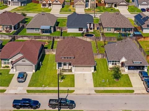 View/Area - 2013 Dumfries Dr, Bryan, TX 77807 photo 1 of 4