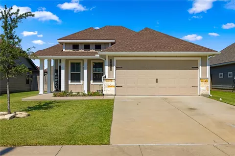 Exterior - 2013 Dumfries Dr, Bryan, TX 77807 photo 2 of 7