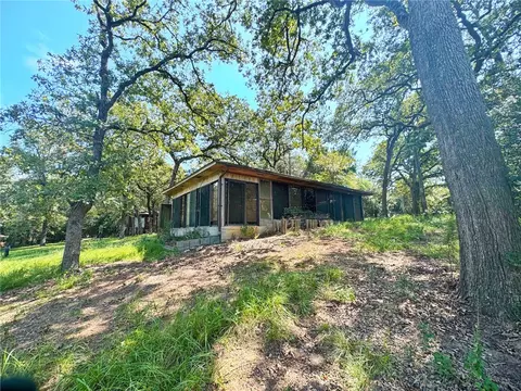 10067 Clyde Acord Rd, Franklin, TX 77856