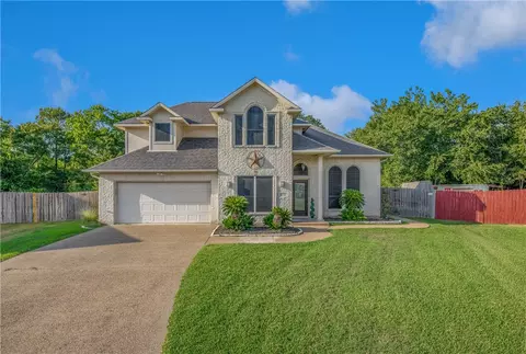 3701 Bridle Trails Ct, College Station, TX 77845