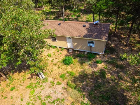 974 Sundown Rd, Caldwell, TX 77836