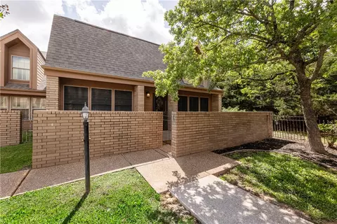 3122 Camelot 34, Bryan, TX 77802