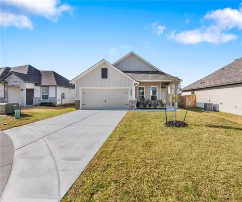 2205 Amber Ct, Bryan, TX 77807