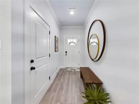 1429 Ailin Dr, College Station, TX 77845