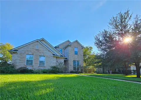 2201 Rockingham Loop, College Station, TX 77845