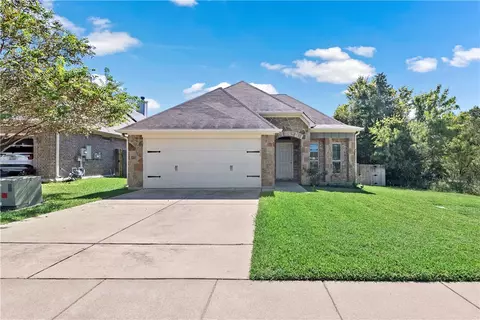 2100 Ella Ln, Bryan, TX 77802