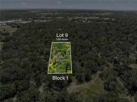 5547 Woodland Park Dr, College Station, TX 77845