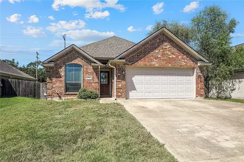 6808 Appomattox Dr, College Station, TX 77845