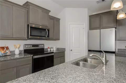 Kitchen - 5250 Montague Loop, Bryan, TX 77807 photo 1 of 4
