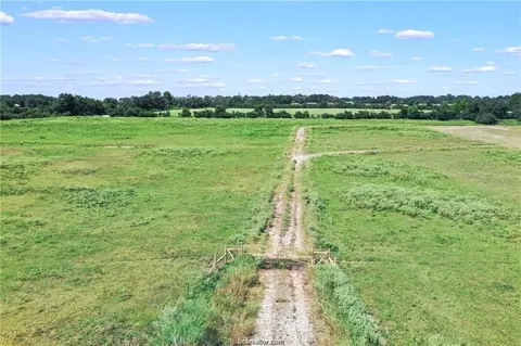 12137 Batson Loop, Normangee, TX 77871 photo 6