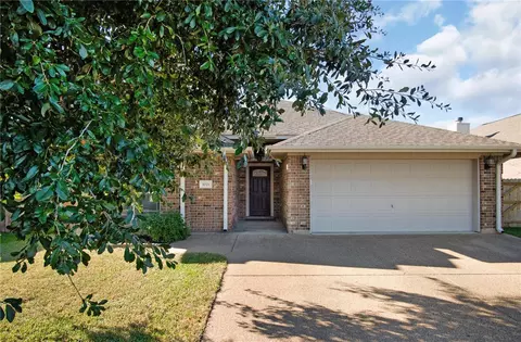 1021 Emerald Dove Ave, College Station, TX 77845