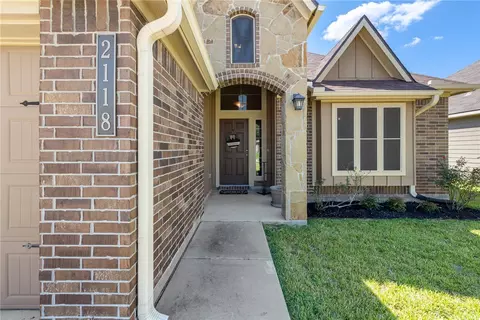 Exterior - 2118 Stubbs Dr, Bryan, TX 77807 photo 3 of 5