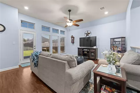 Living - 2118 Stubbs Dr, Bryan, TX 77807 photo 1 of 3