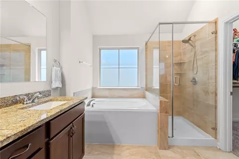 Bath - 2118 Stubbs Dr, Bryan, TX 77807 photo 1 of 3