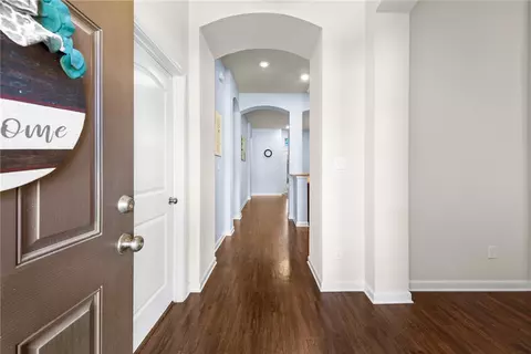 Entry Way - 2118 Stubbs Dr, Bryan, TX 77807 photo 1 of 3
