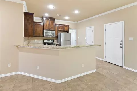 4007 Golden Eagle Dr, Bryan, TX 77808 photo 9